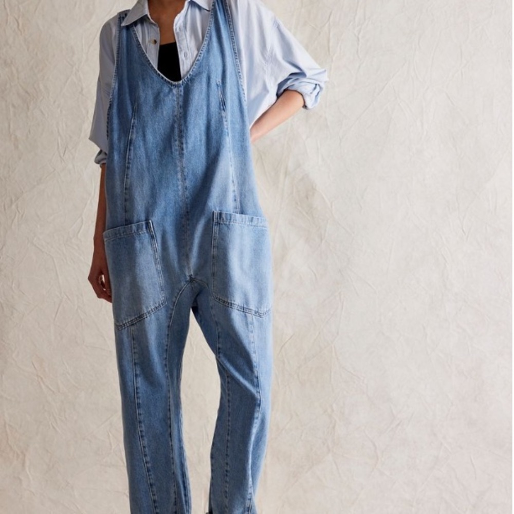 FP WE THE FREE DENIM OVERALLS- XS